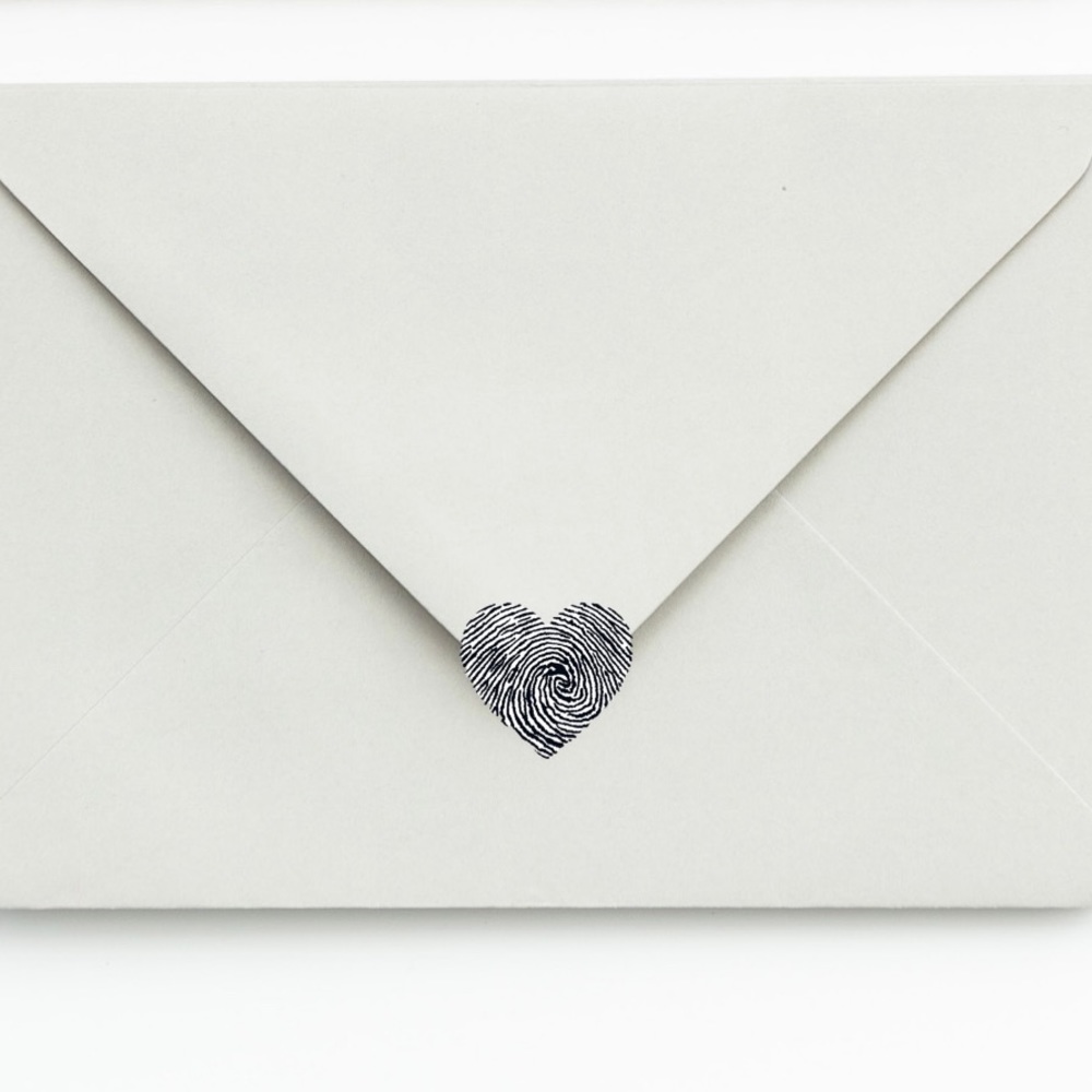 Vinyl Stickers Heart Shaped Thumb Print Quantity: 20